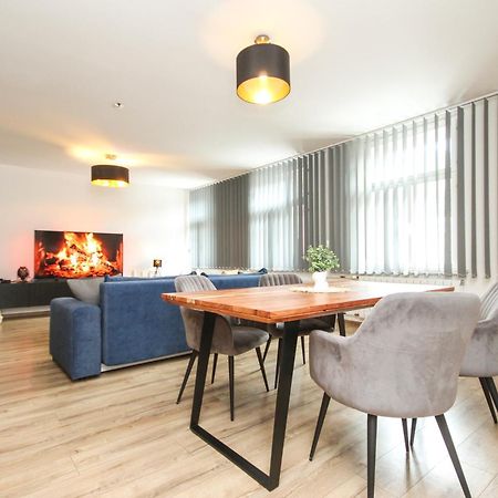 Apartman Vita Deluxe Trencin Ngoại thất bức ảnh