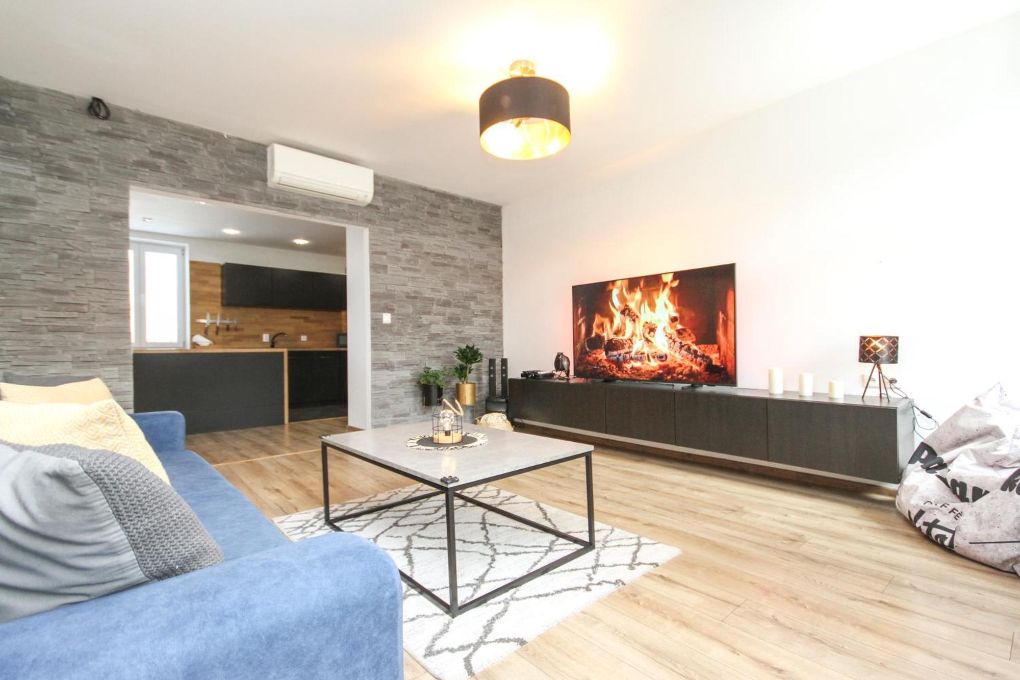 Apartman Vita Deluxe Trencin Ngoại thất bức ảnh