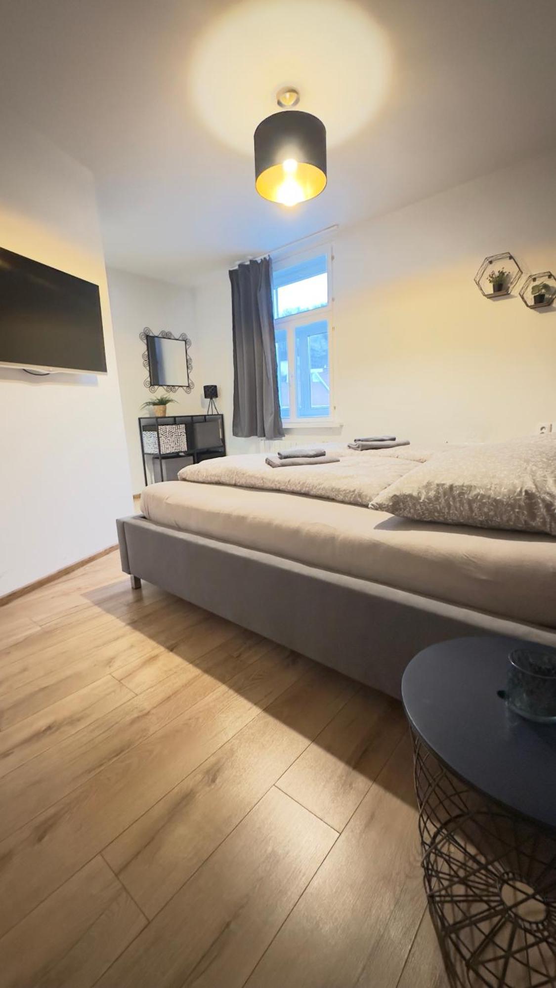 Apartman Vita Deluxe Trencin Ngoại thất bức ảnh