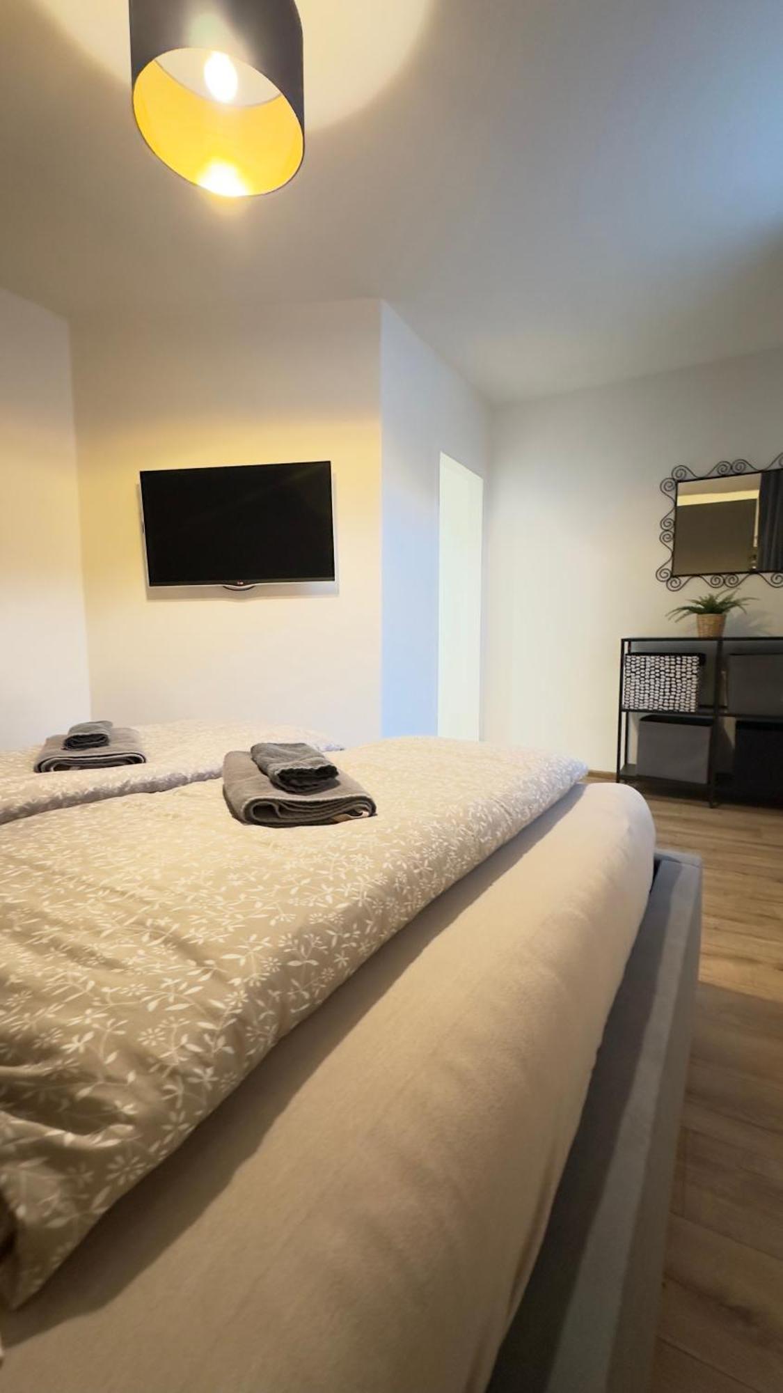Apartman Vita Deluxe Trencin Ngoại thất bức ảnh